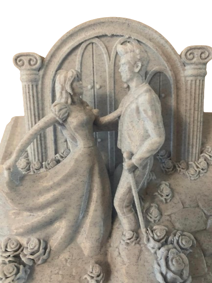Romantyczna figura pary na książce (3)
